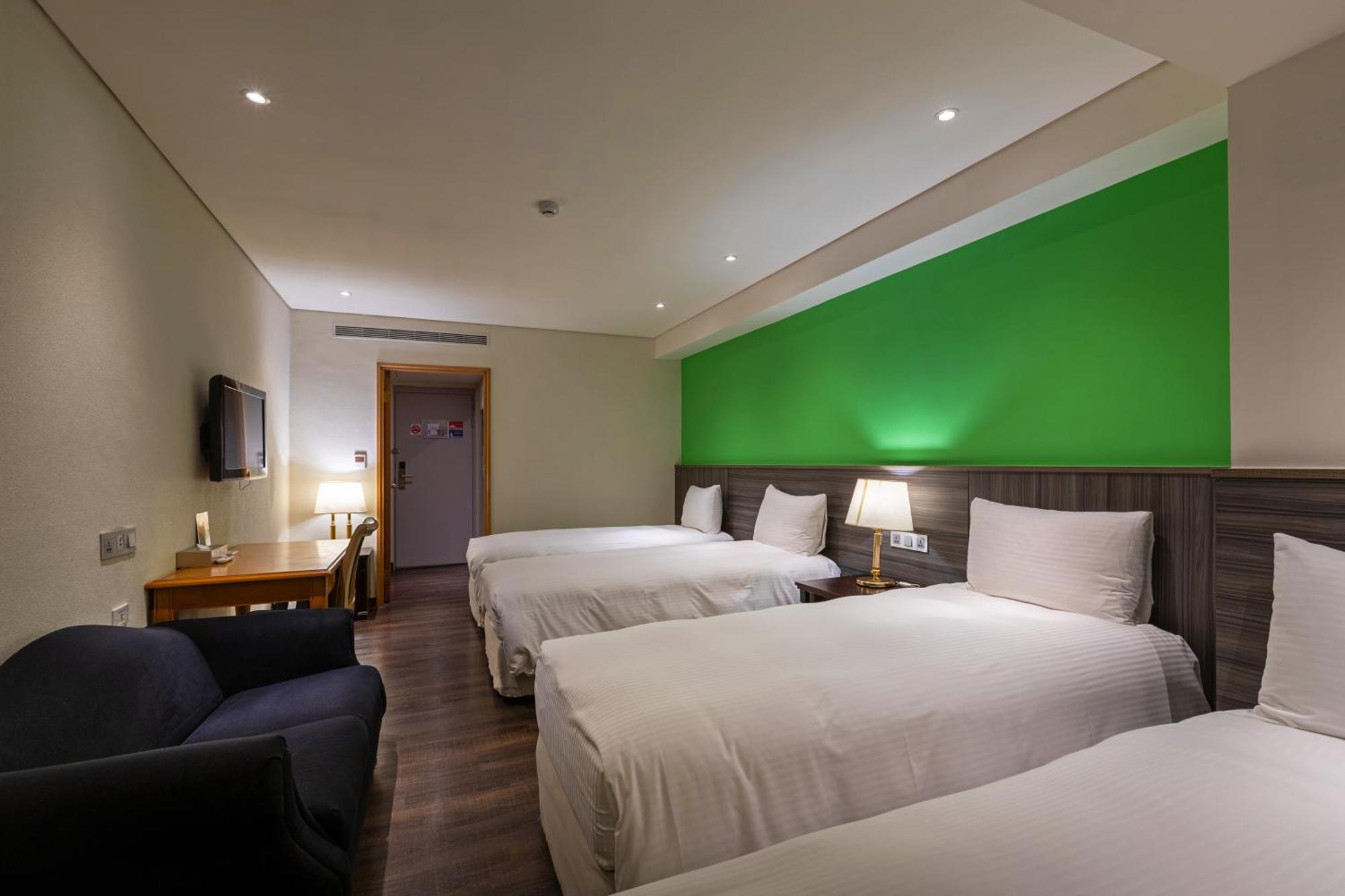 Green World Triple Beds Tchaj-pej Pokoj fotografie
