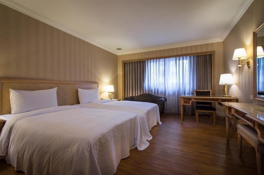 Green World Triple Beds Tchaj-pej Exteriér fotografie
